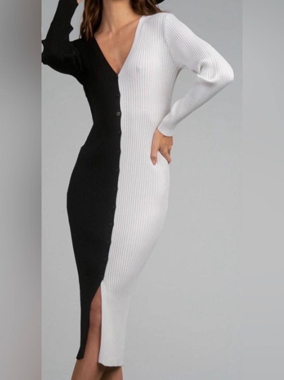 Two-Tone Ribbed V-Neck Long Sleeve Midi Dress - Black & White